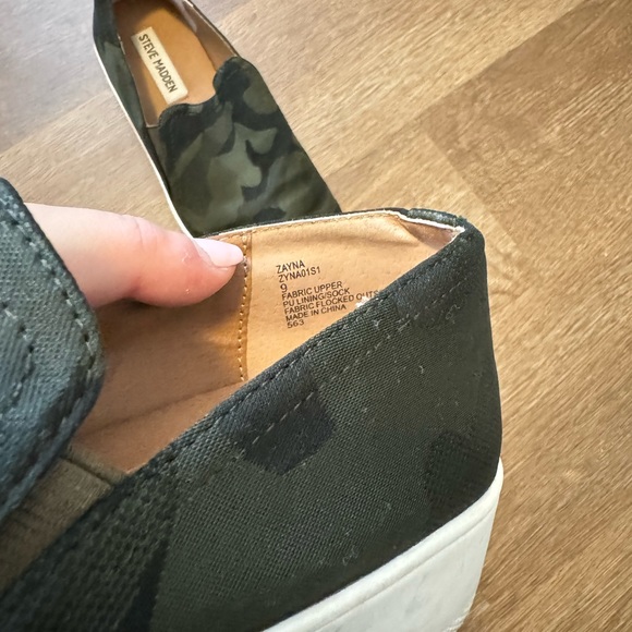 Steve Madden Camo slip ons - Picture 5 of 5